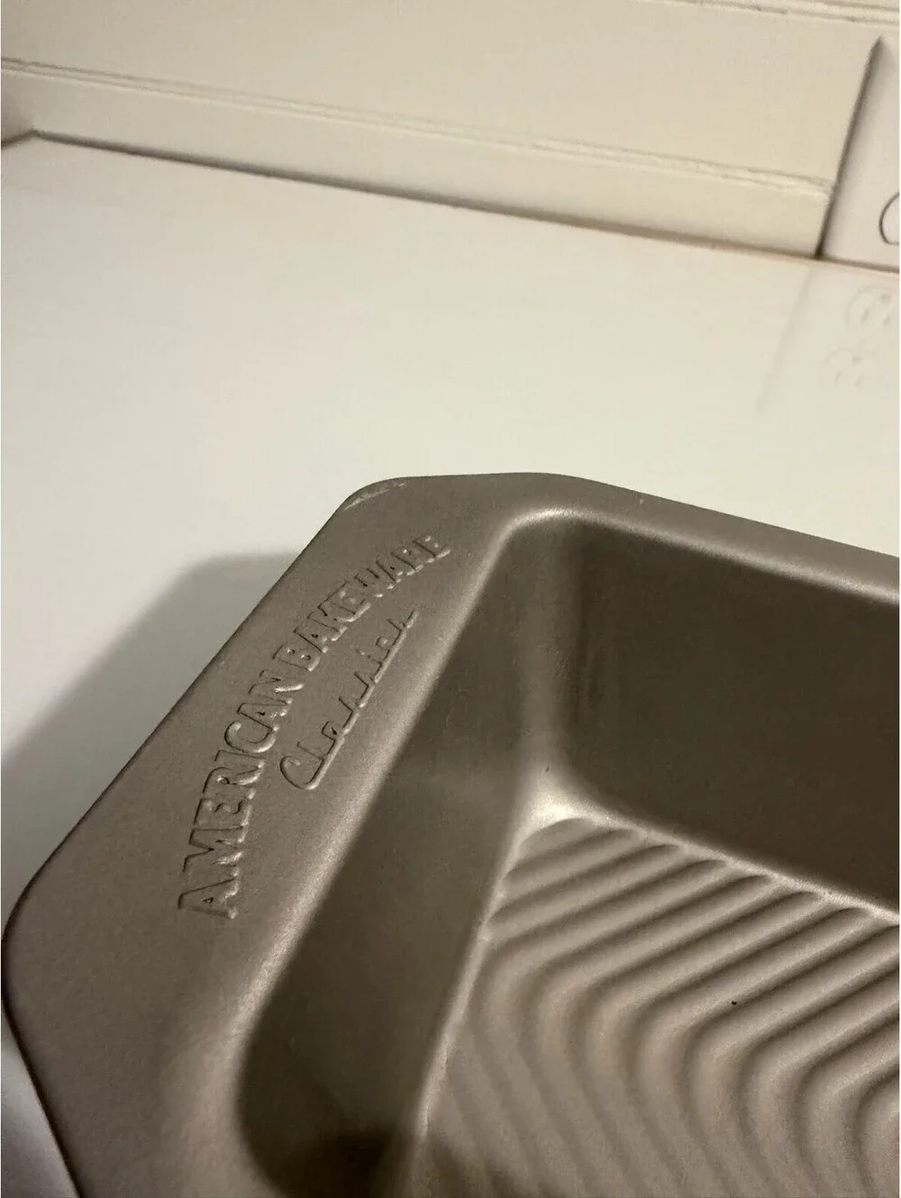 American Bakeware Classics Textured Loaf Pan